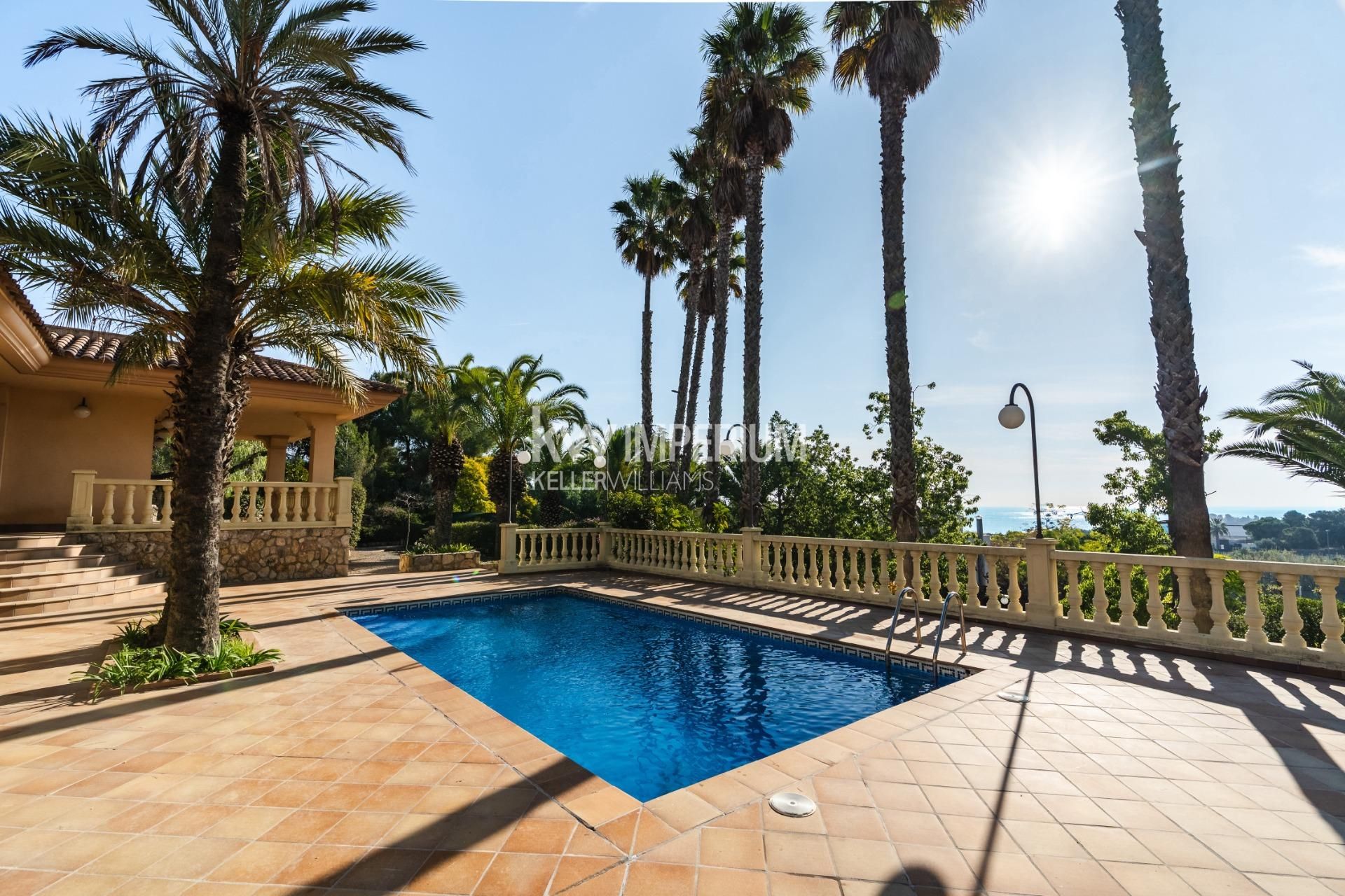 Vista exterior de Casa o xalet en venda en  Tarragona Capital amb Aire condicionat, Jardí privat i Terrassa