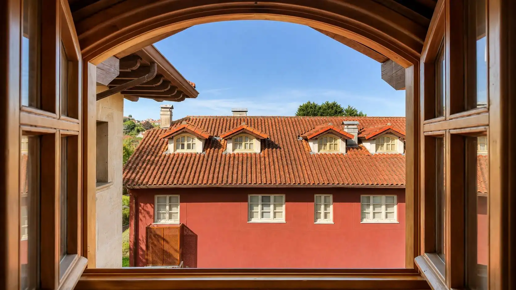Außenansicht von Maisonette zum Verkauf in Comillas (Cantabria) mit Heizung und Alarm