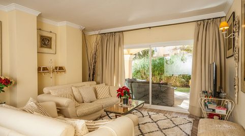 Foto 3 de Piso en venta en Elviria, Marbella