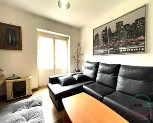 Living room of Flat for sale in Oviedo   with Heating, Parquet flooring and Terrace