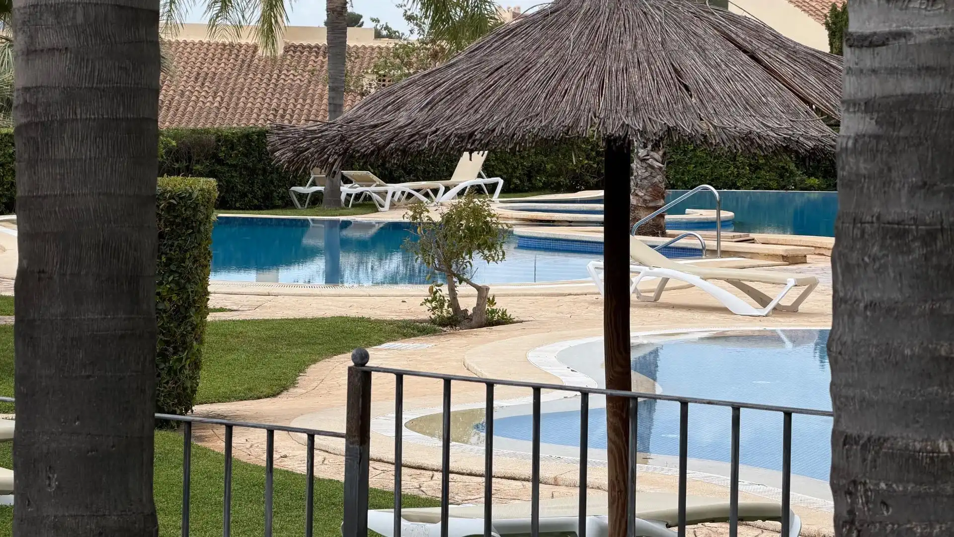 Swimming pool of Flat for sale in Altea