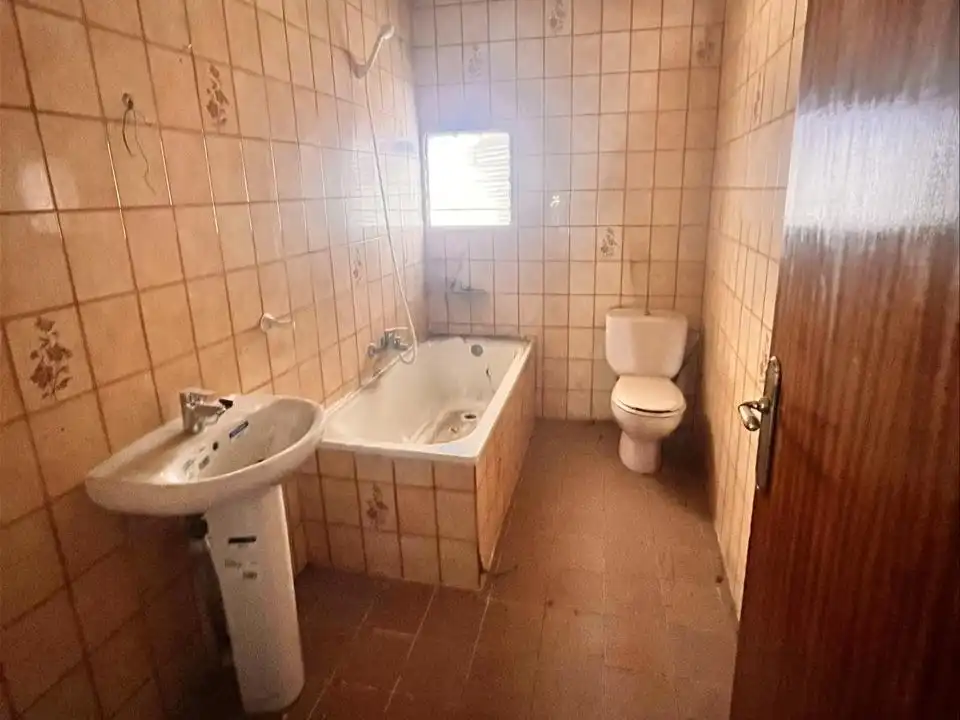 Baño de Apartamento en venta en Sax