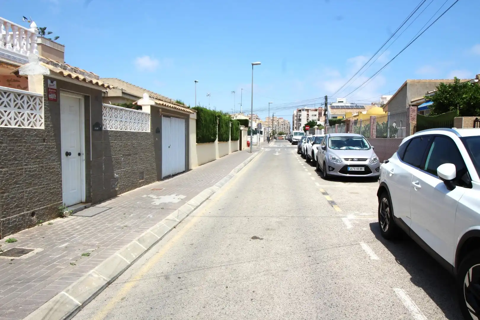 Vista exterior de Casa adosada en venda en Torrevieja