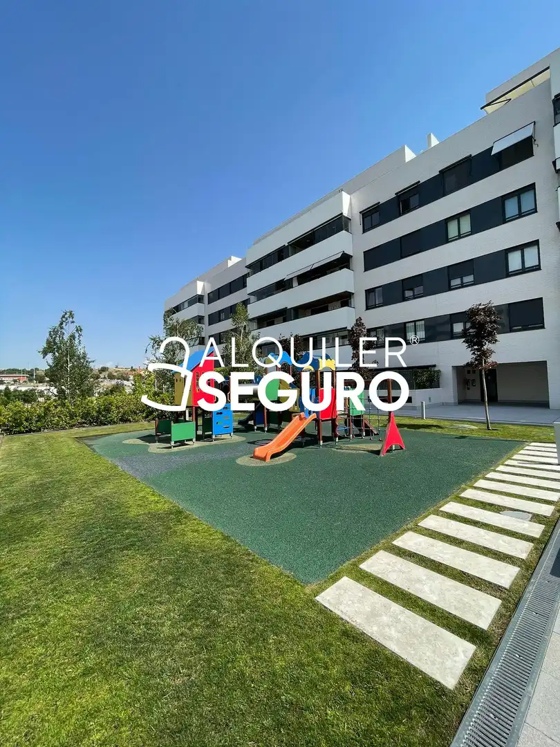 Flat for rent in Maria de Maeztu, Arroyo del Fresno
