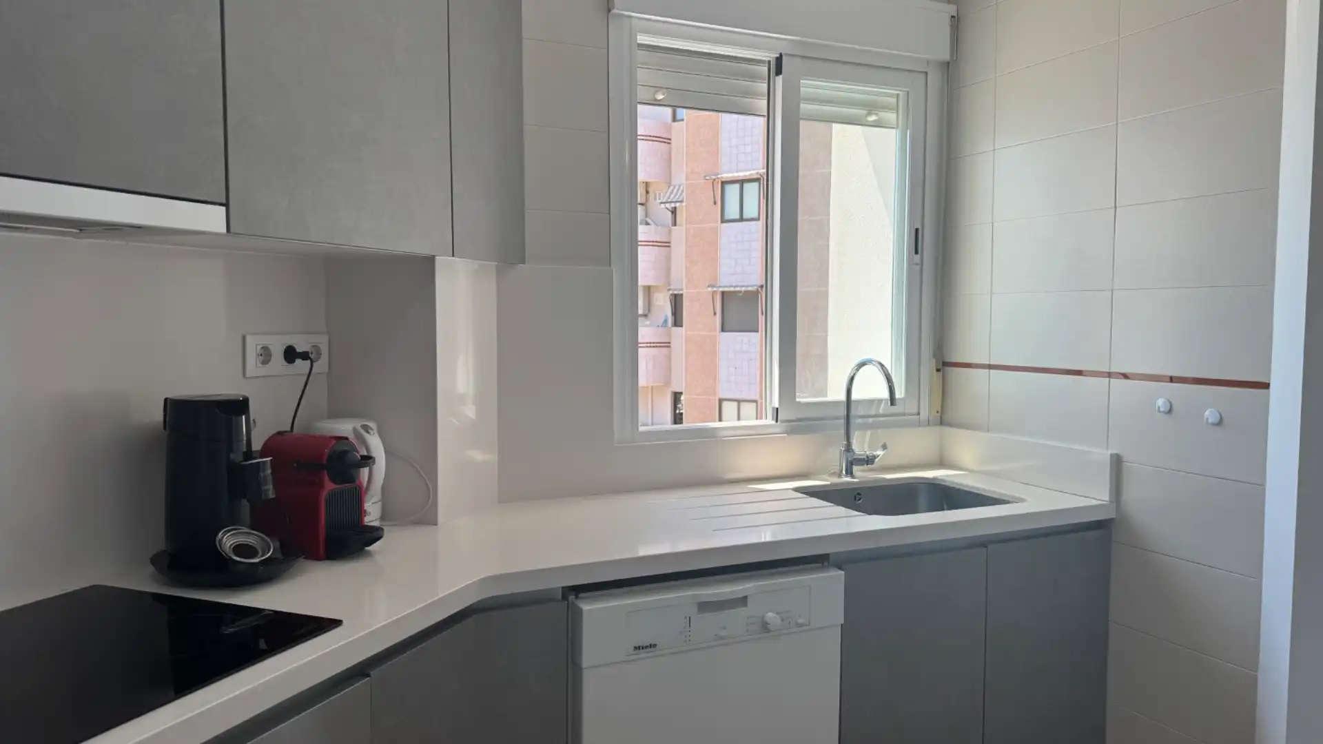 Piso con ascensor en venta en Calle Gregal 1, imagen 6