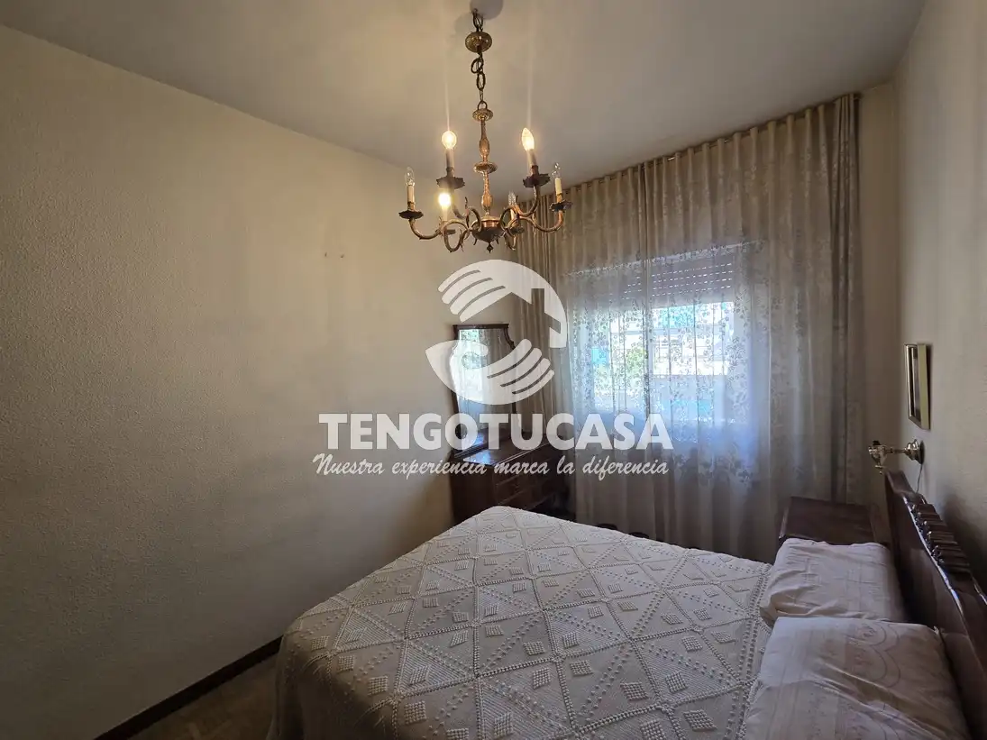 Bedroom of Flat for sale in Madrid  with Heating, Storage room and Furnished