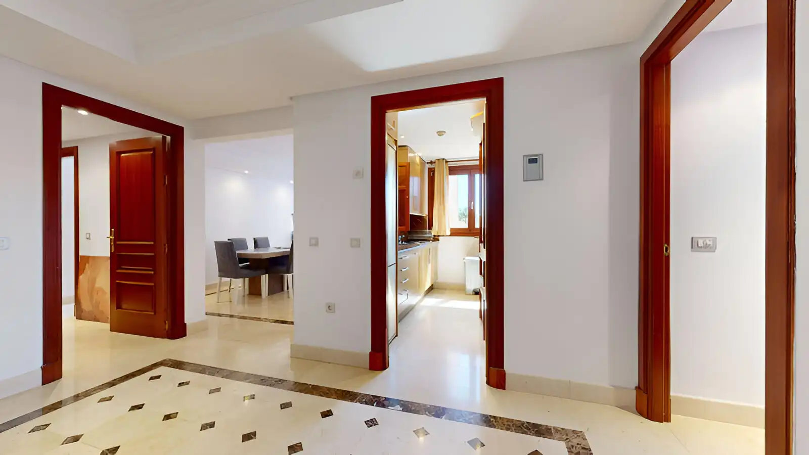 Apartament amb terrassa en venda a Estepona Pueblo, imagen 25