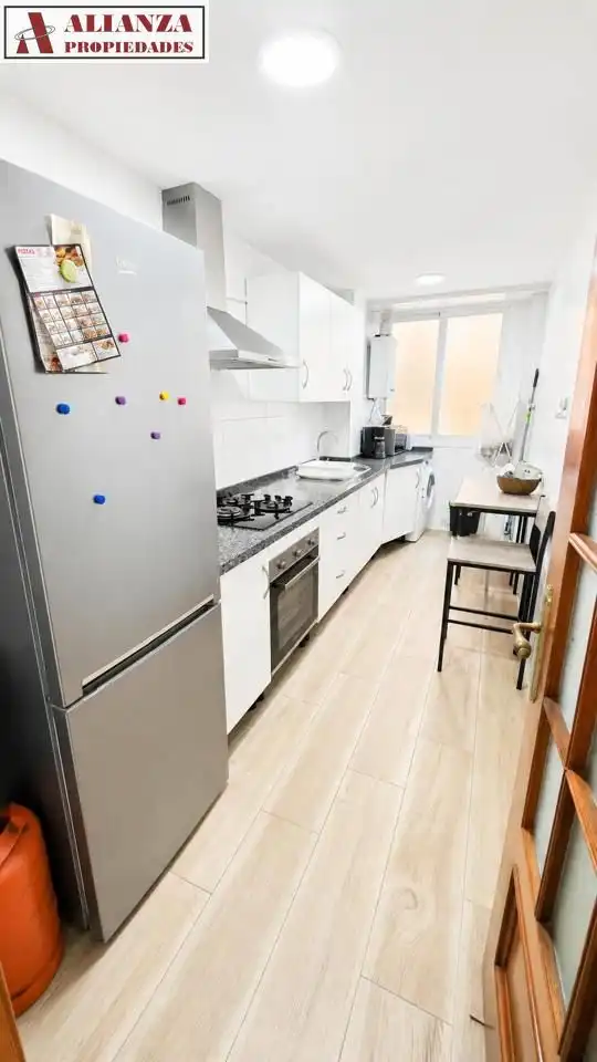 Kitchen of Flat for rent in Málaga  with Air Conditioner, Terrace and Furnished