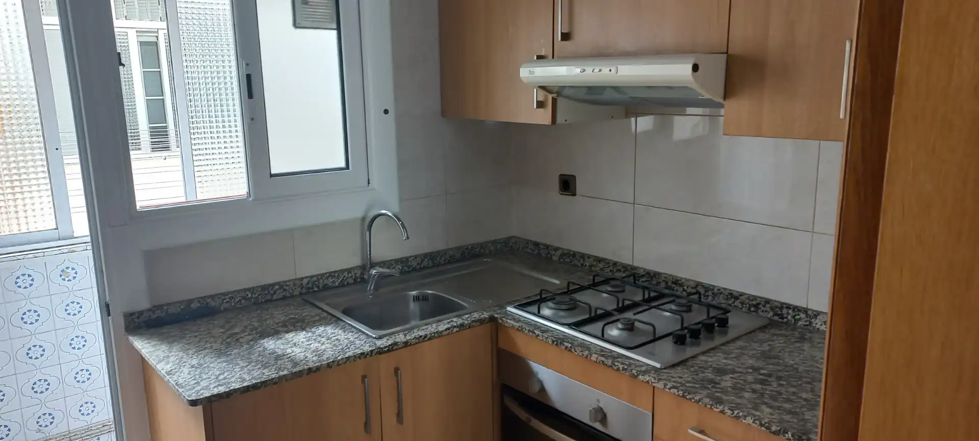 Cuina de Pis en venda en Terrassa amb Calefacció, Forn i Alarma
