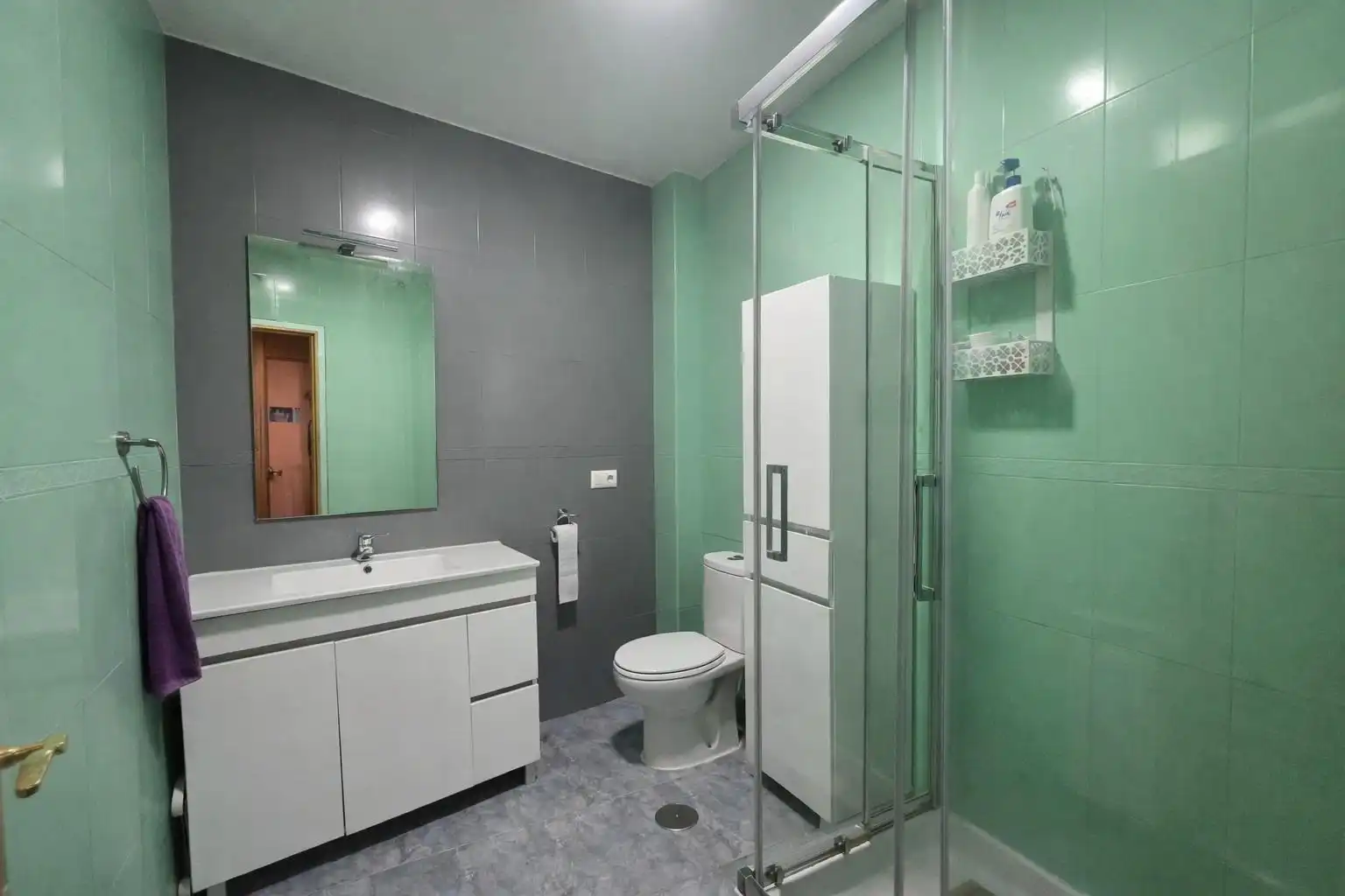 Baño de Ático en venta en Plasencia con Aire acondicionado, Calefacción y Terraza