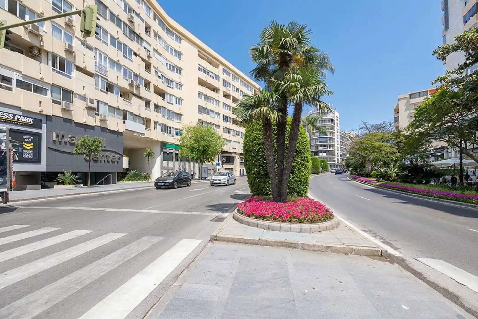 Vista exterior de Apartament en venda en Marbella amb Aire condicionat, Calefacció i Terrassa