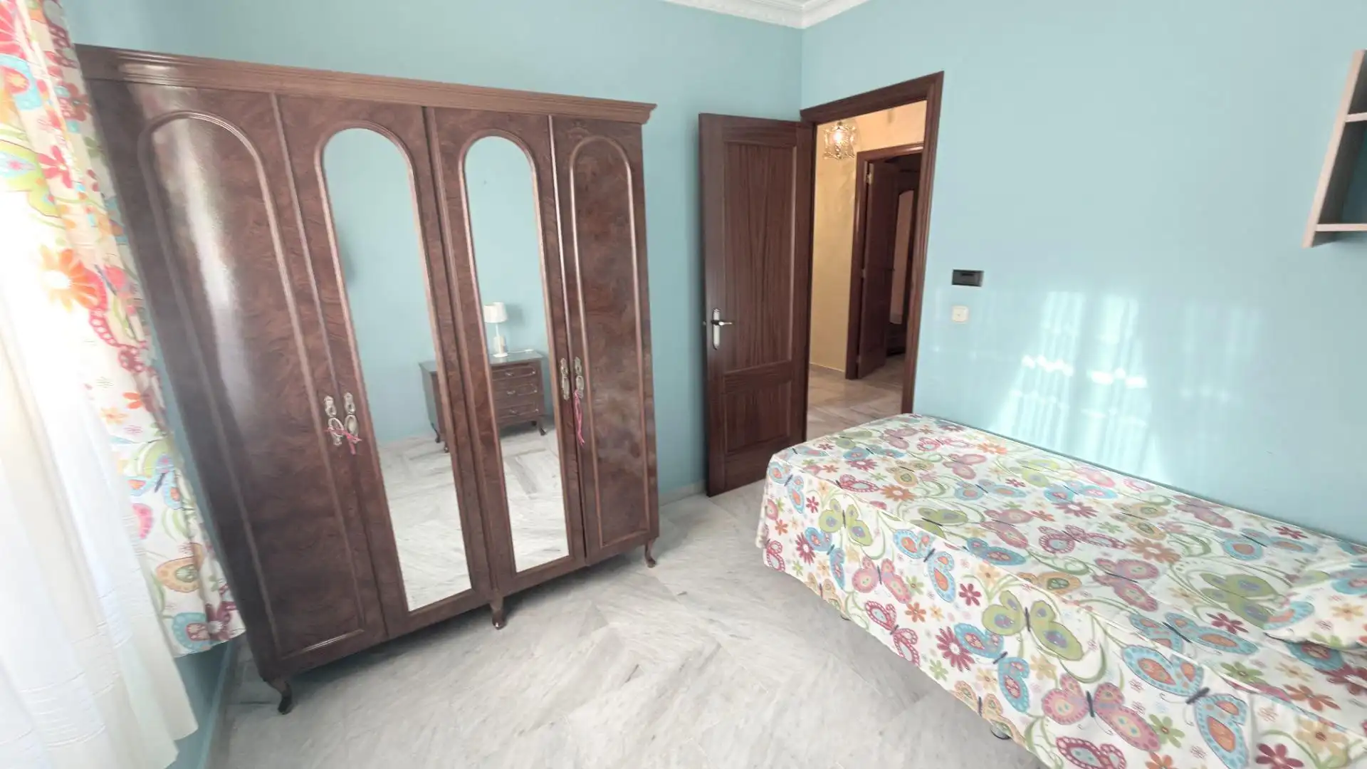 Habitación de Casa adosada en venta en Moguer con Terraza