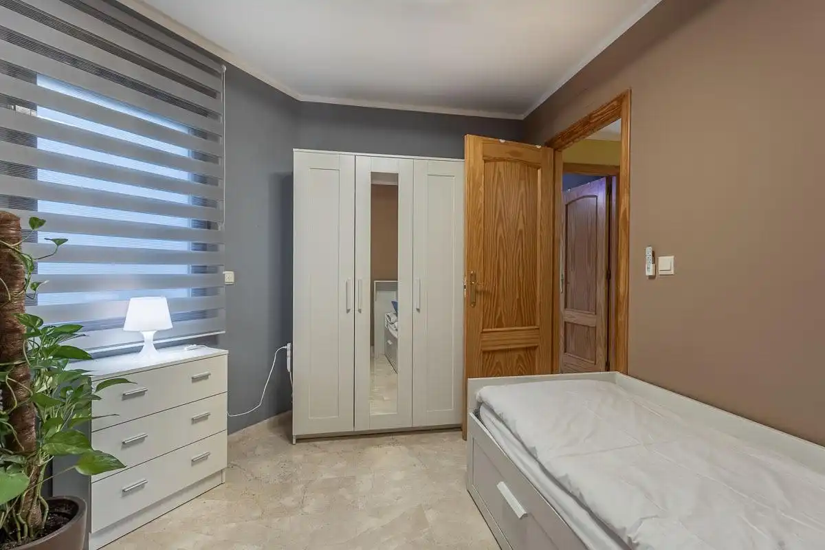 Dormitori de Pis en venda en Monachil amb Aire condicionat, Terrassa i Moblat