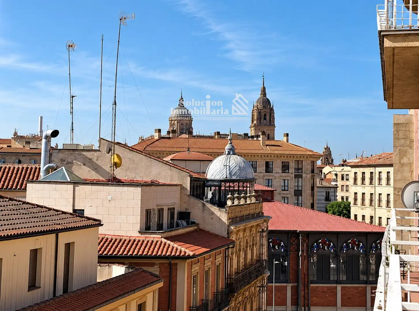 Vista exterior de Piso en venta en Centro