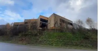 Local comercial en venta en San Martín del Rey Aurelio