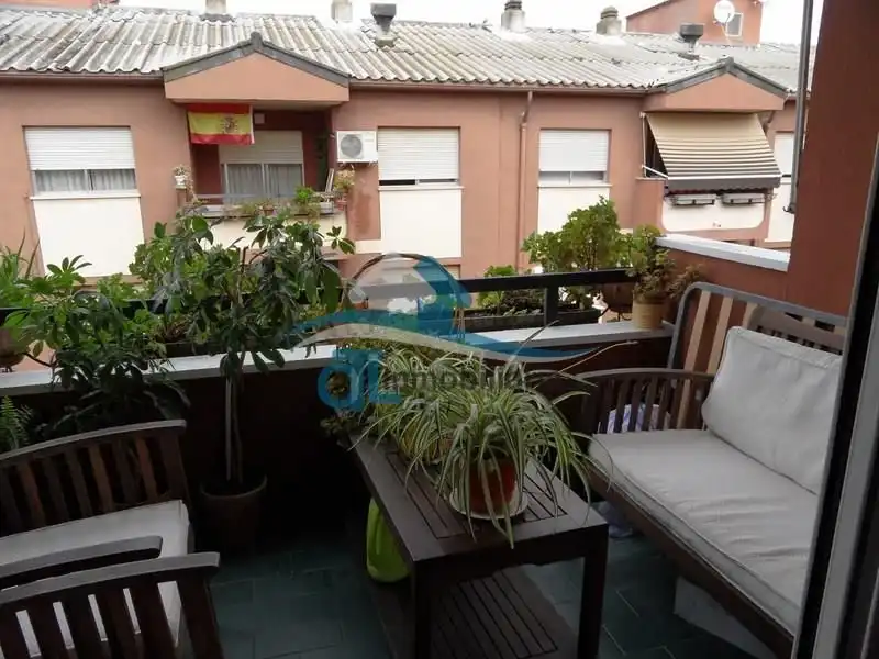 Terrassa de Pis en venda en Linares amb Aire condicionat, Calefacció i Parquet