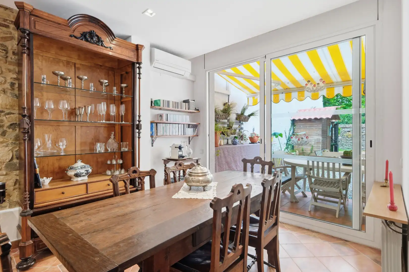 Comedor de Casa adosada en venta en Riudarenes con Aire acondicionado, Calefacción y Jardín privado