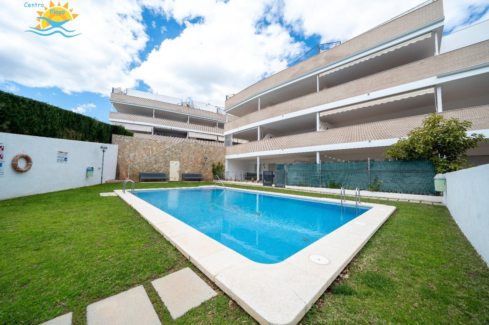 Piscina de Apartament en venda en Peñíscola / Peníscola amb Aire condicionat, Calefacció i Terrassa