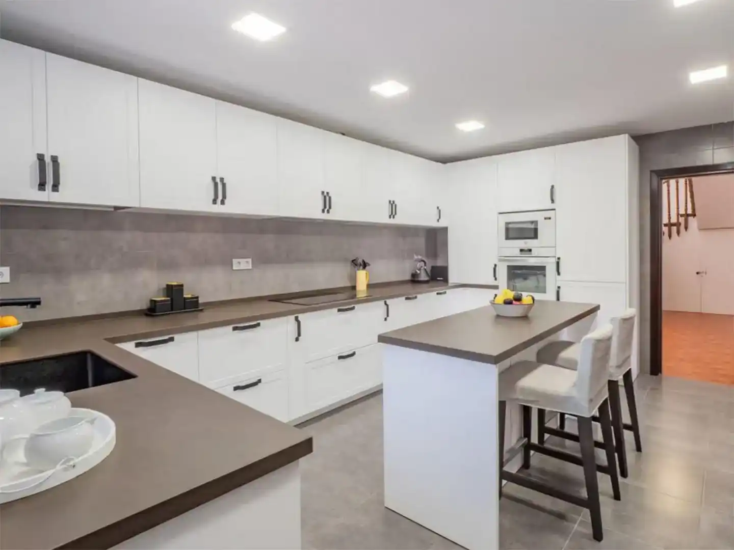 Cocina de Casa o chalet de alquiler en Benalmádena con Aire acondicionado, Jardín privado y Piscina