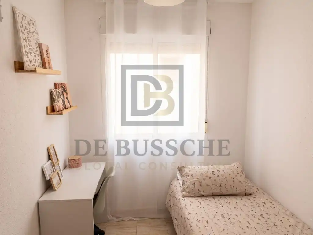 Habitación de Piso de alquiler en Torrevieja con Piscina, Amueblado y Lavadora