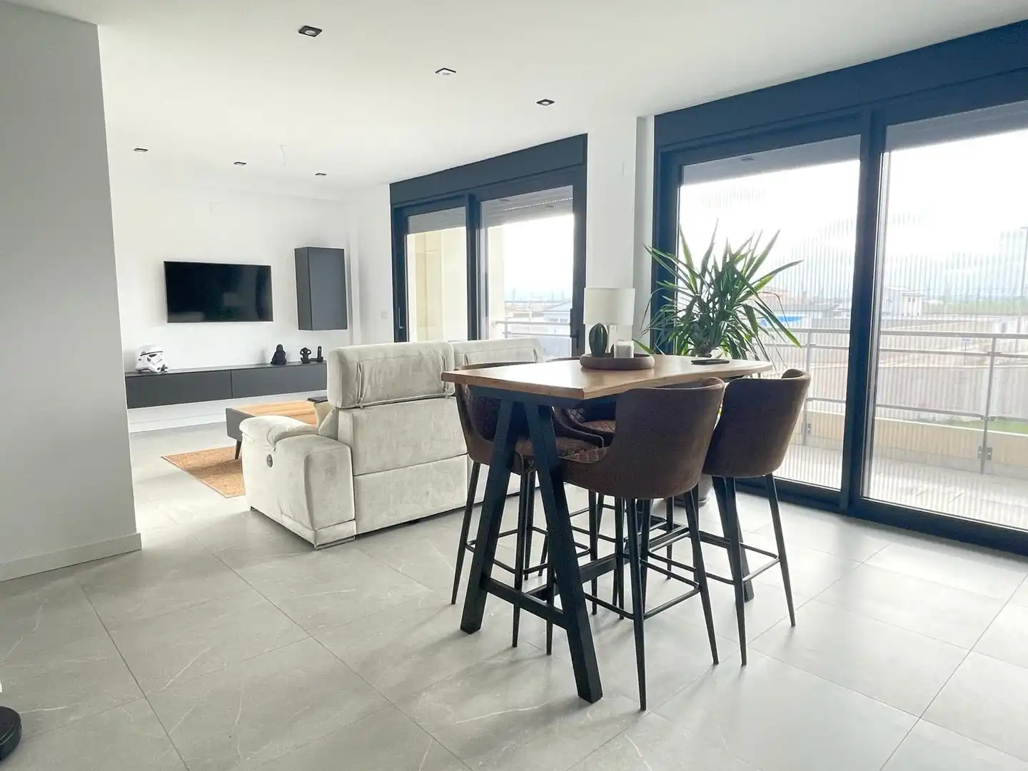Sala d'estar de Casa o xalet en venda en Albacete amb Aire condicionat, Calefacció i Jardí privat