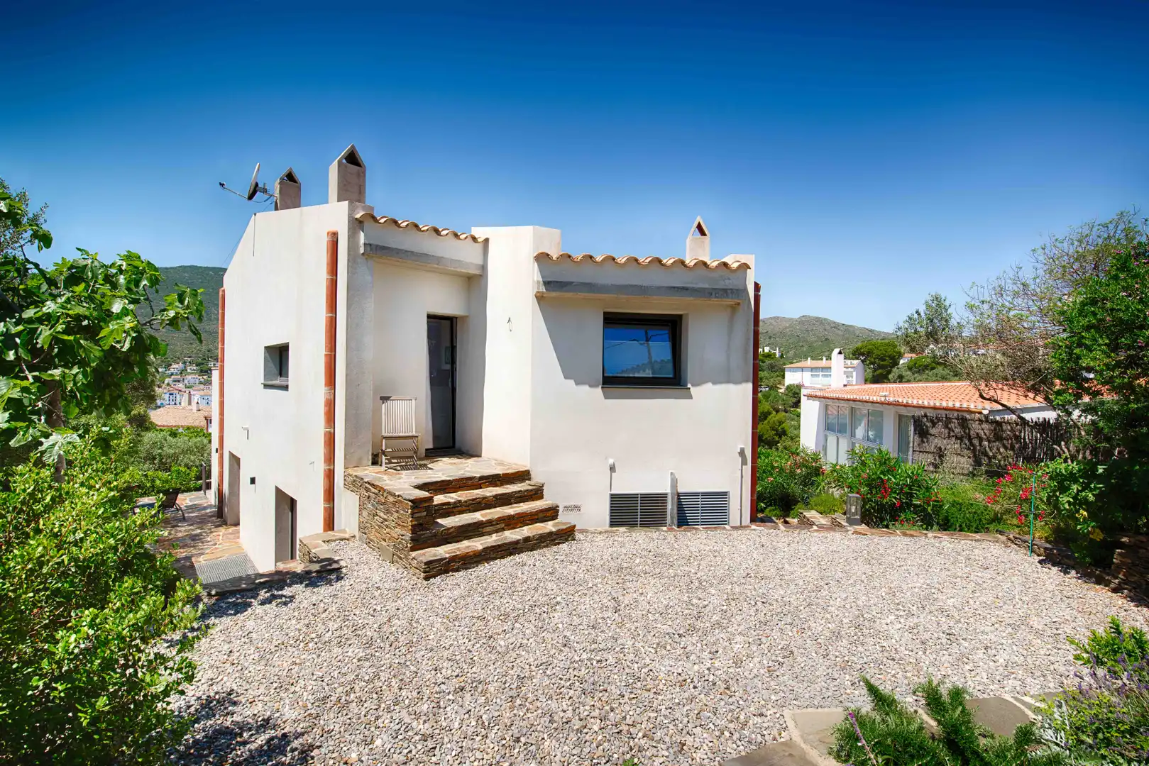 Vista exterior de Casa o chalet en venta en Cadaqués con Jardín privado, Terraza y Piscina
