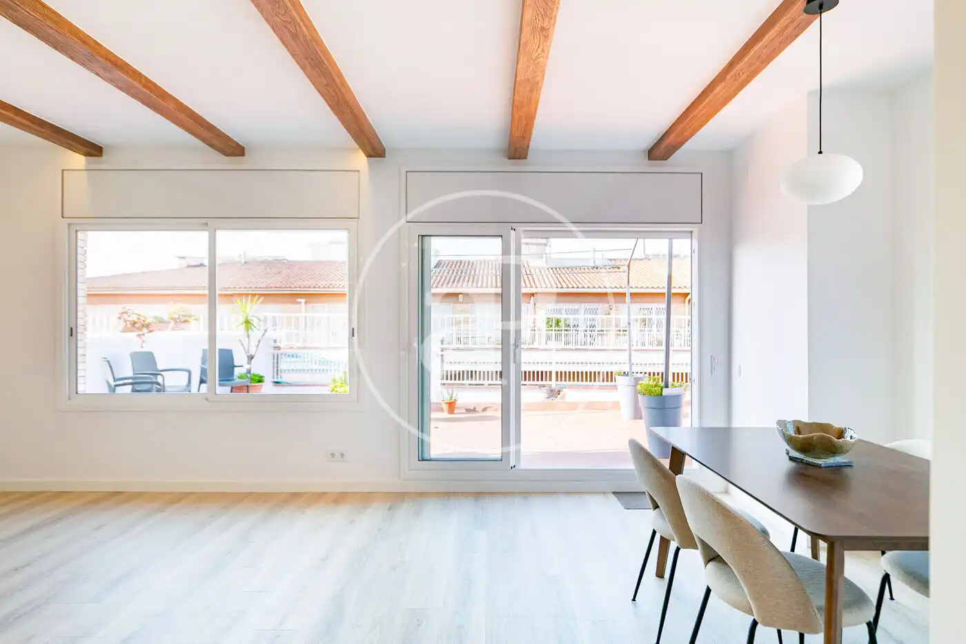 Vista exterior de Ático en venta en Barcelona con Aire acondicionado, Calefacción y Terraza