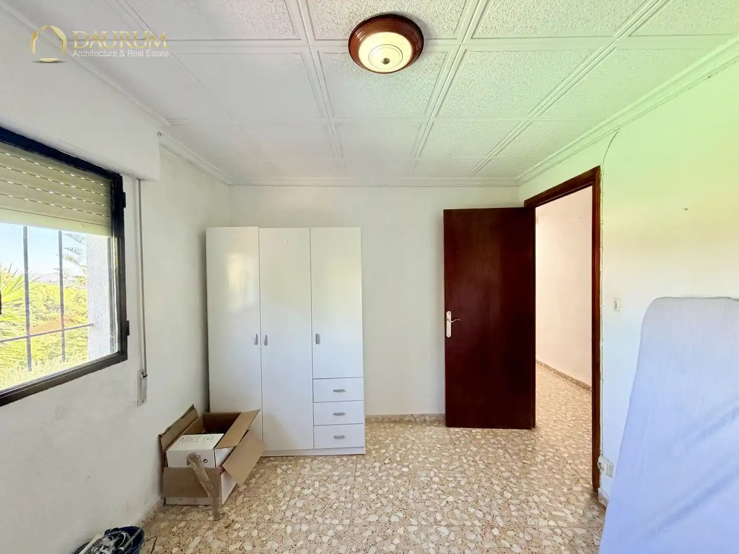 Houses for sale in Carlet, Valencia