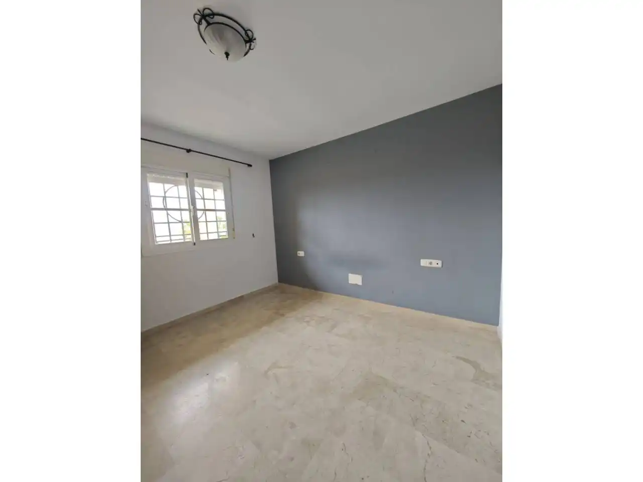 Habitación de Piso en venta en Vélez-Málaga