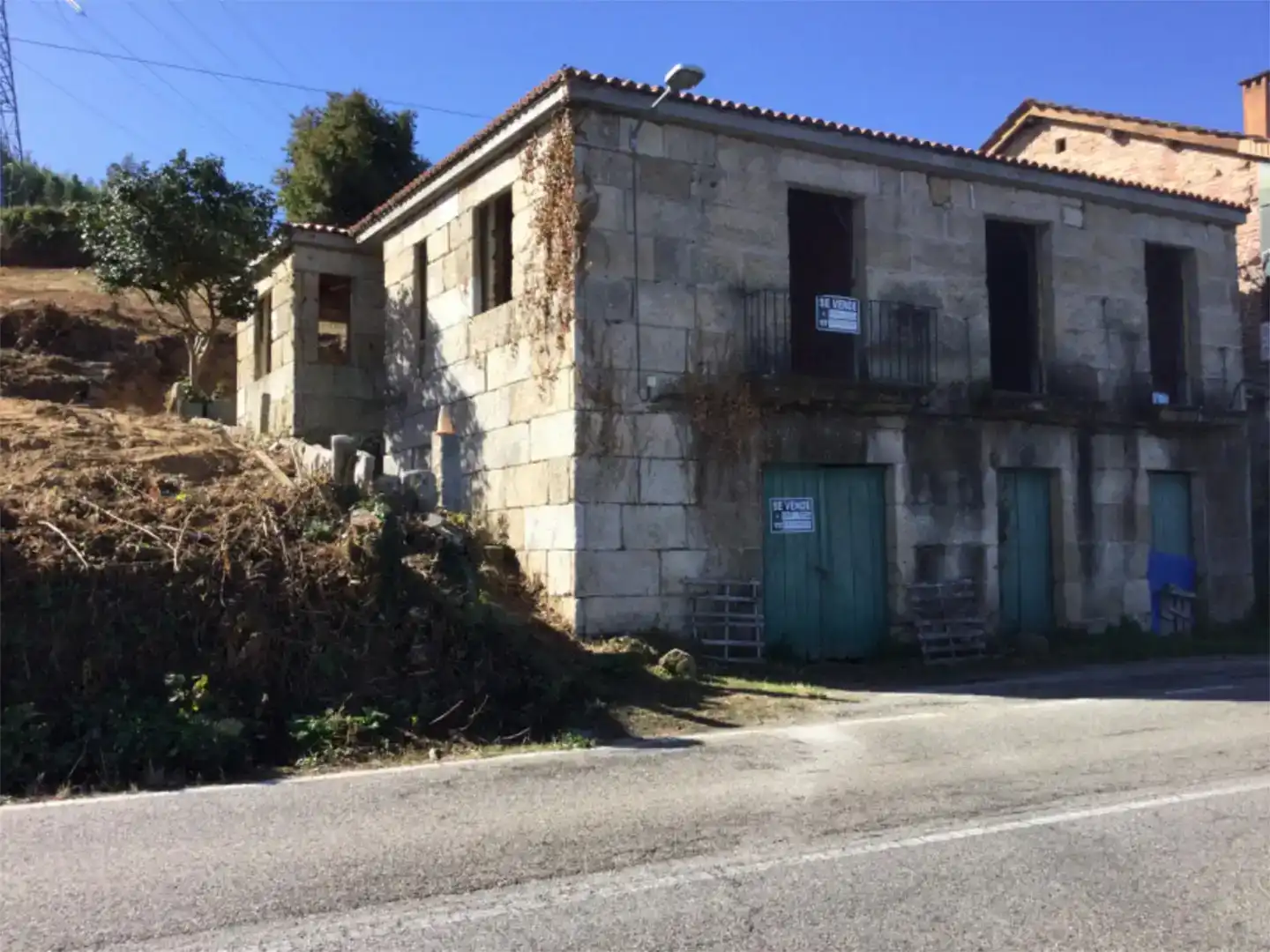 Vista exterior de Finca rústica en venda en Castrelo de Miño amb Traster