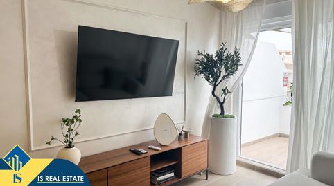 Apartamento con terraza en la provincia de Alicante, en Torrevieja. 2 habitaciones | 63 m² | 1,4 kilómetros del mar, imatge 3