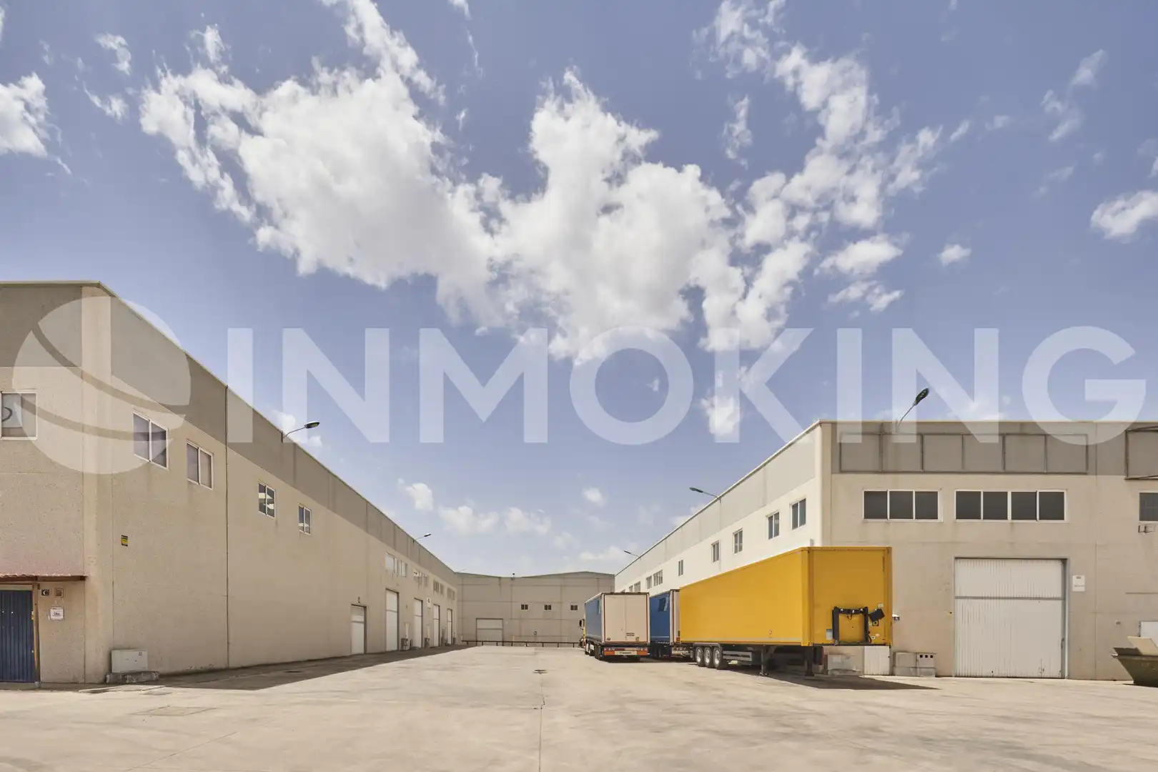Vista exterior de Nave industrial de alquiler en Alcalá de Henares con Calefacción