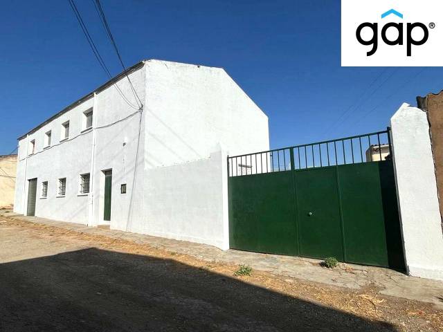 Nave industrial en Venta en Vega Tordera en Reyes Católicos - Paseo San Antonio
