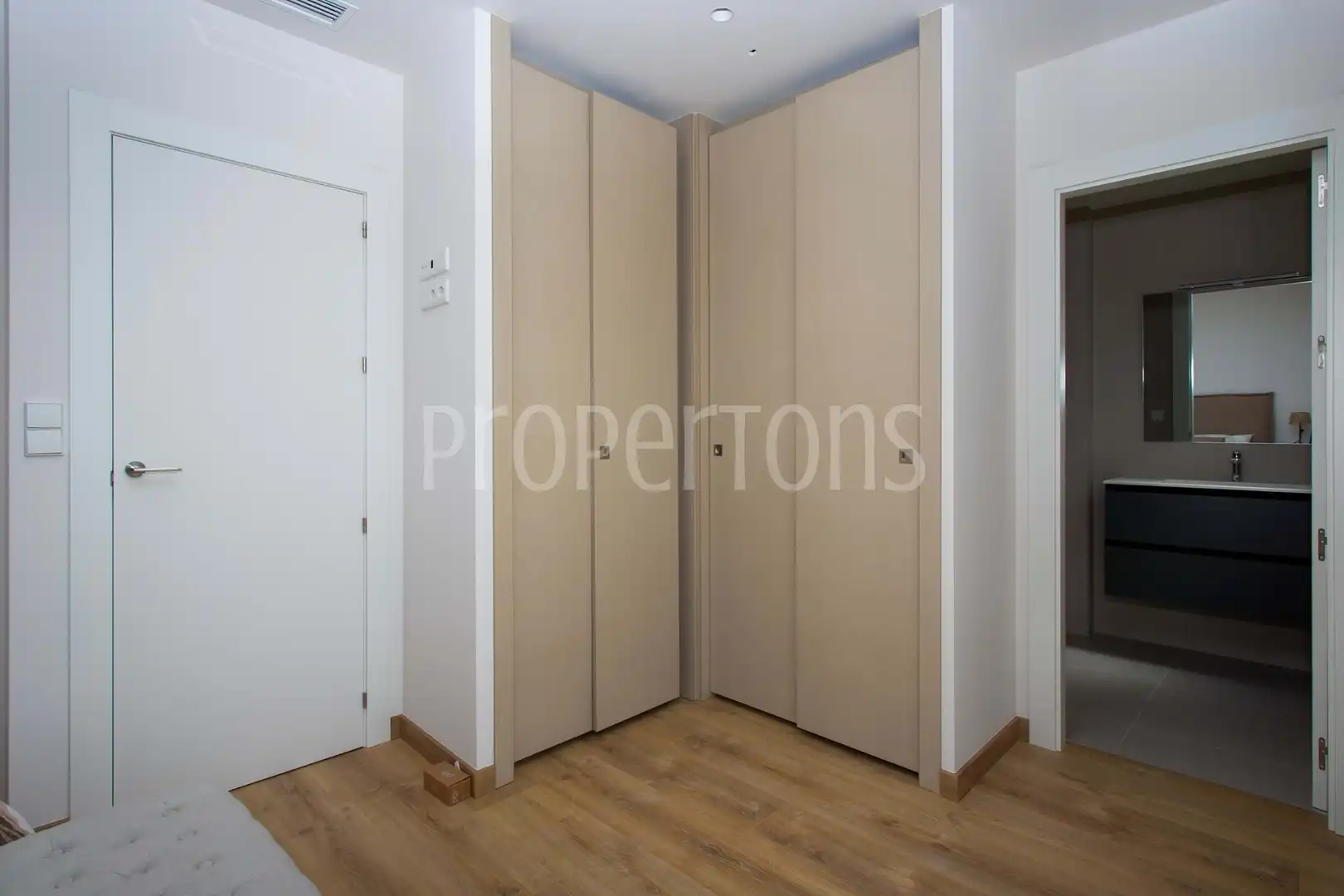 Reihenhaus zum Verkauf in N/A, imagen 4