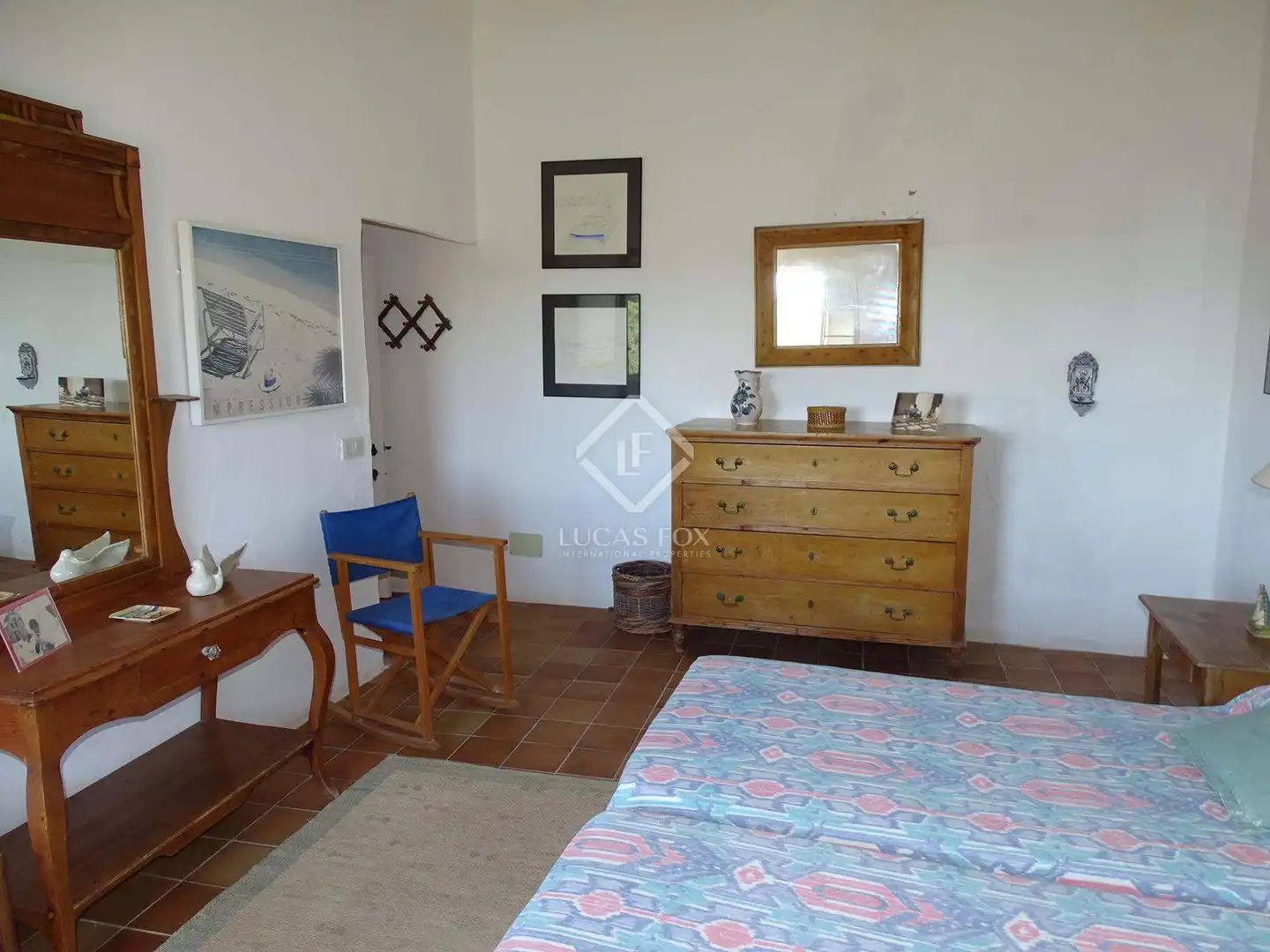 Country homes for sale in Cala Blanca