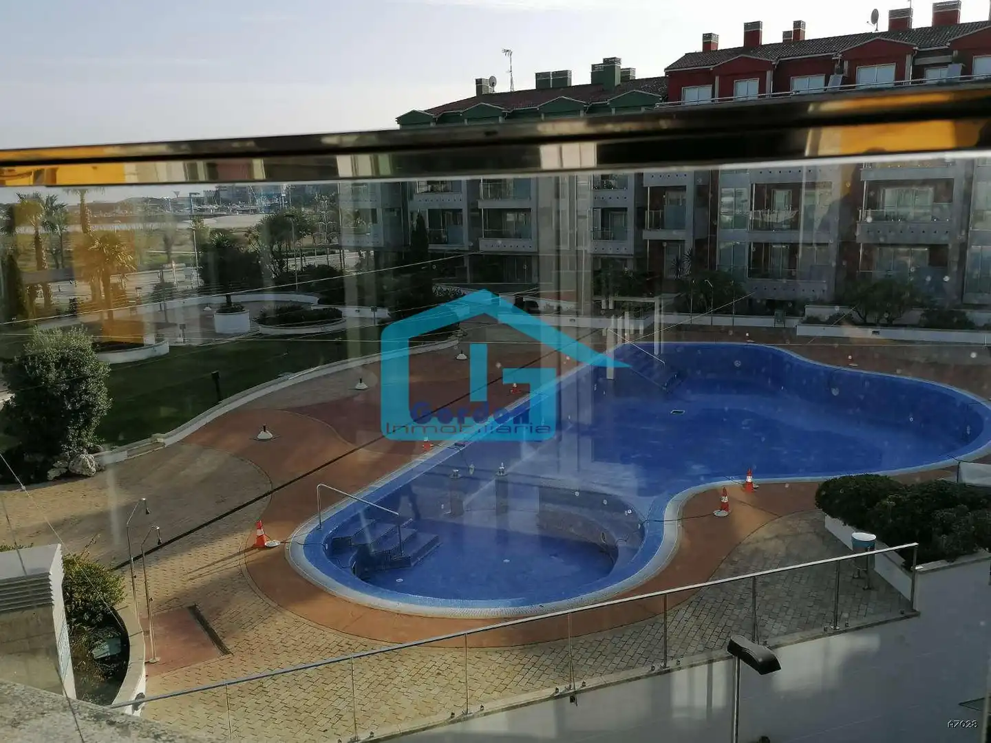 Swimming pool of Flat for sale in Sanxenxo  with Air Conditioner, Heating and Terrace