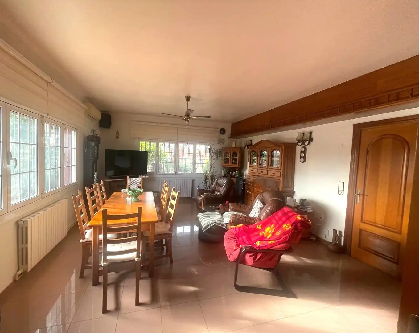 Sala d'estar de Casa o xalet en venda en Castellbisbal amb Terrassa i Piscina