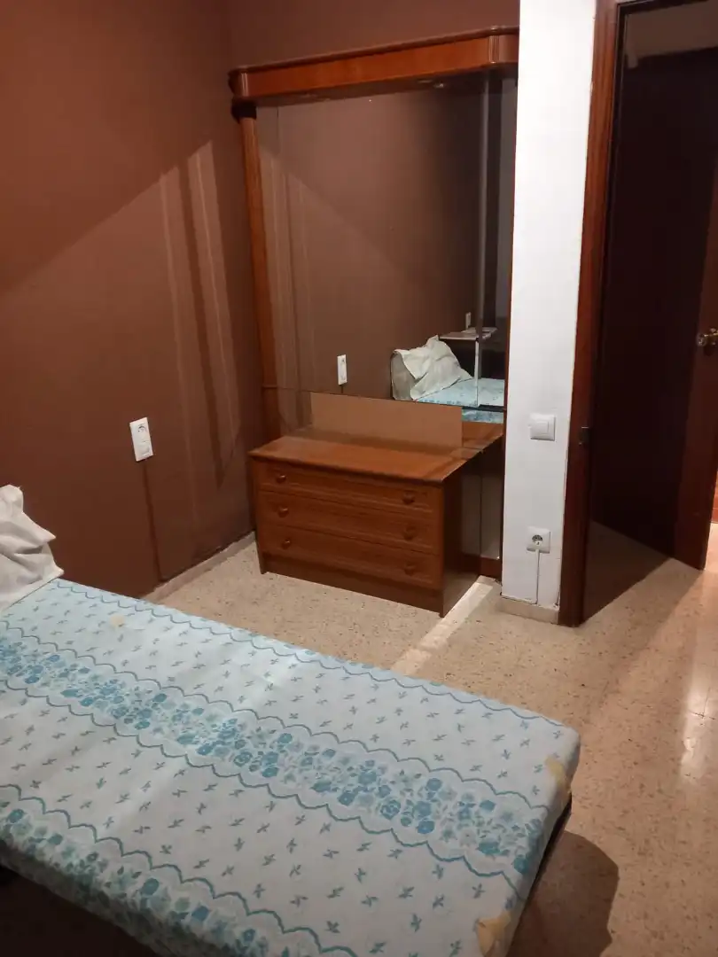 Habitación de Piso en venta en Barcelona con Trastero, Amueblado y Horno