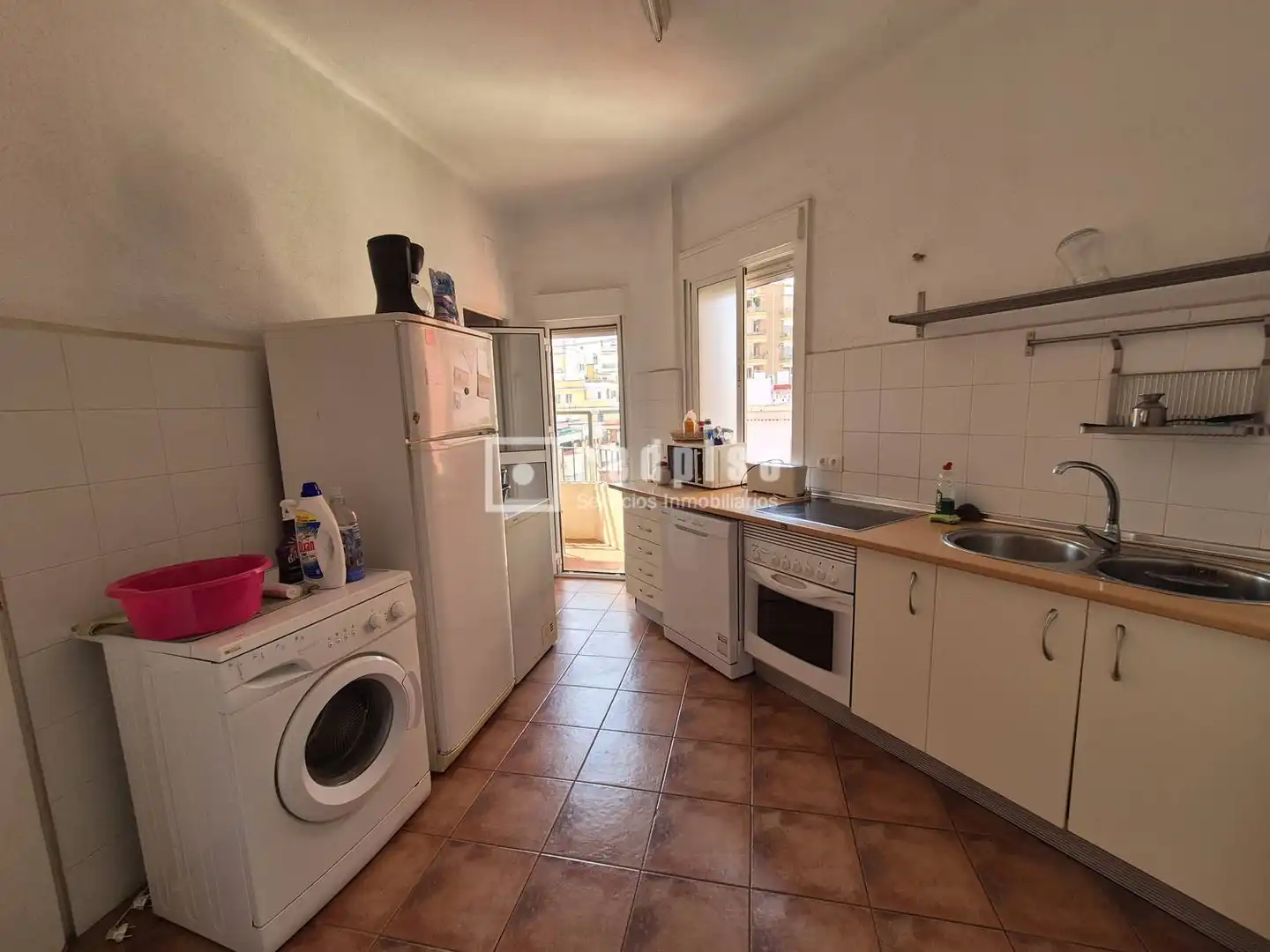 Küche von Wohnung zum Verkauf in Sevilla mit Klimaanlage, Terrasse und Möbliert