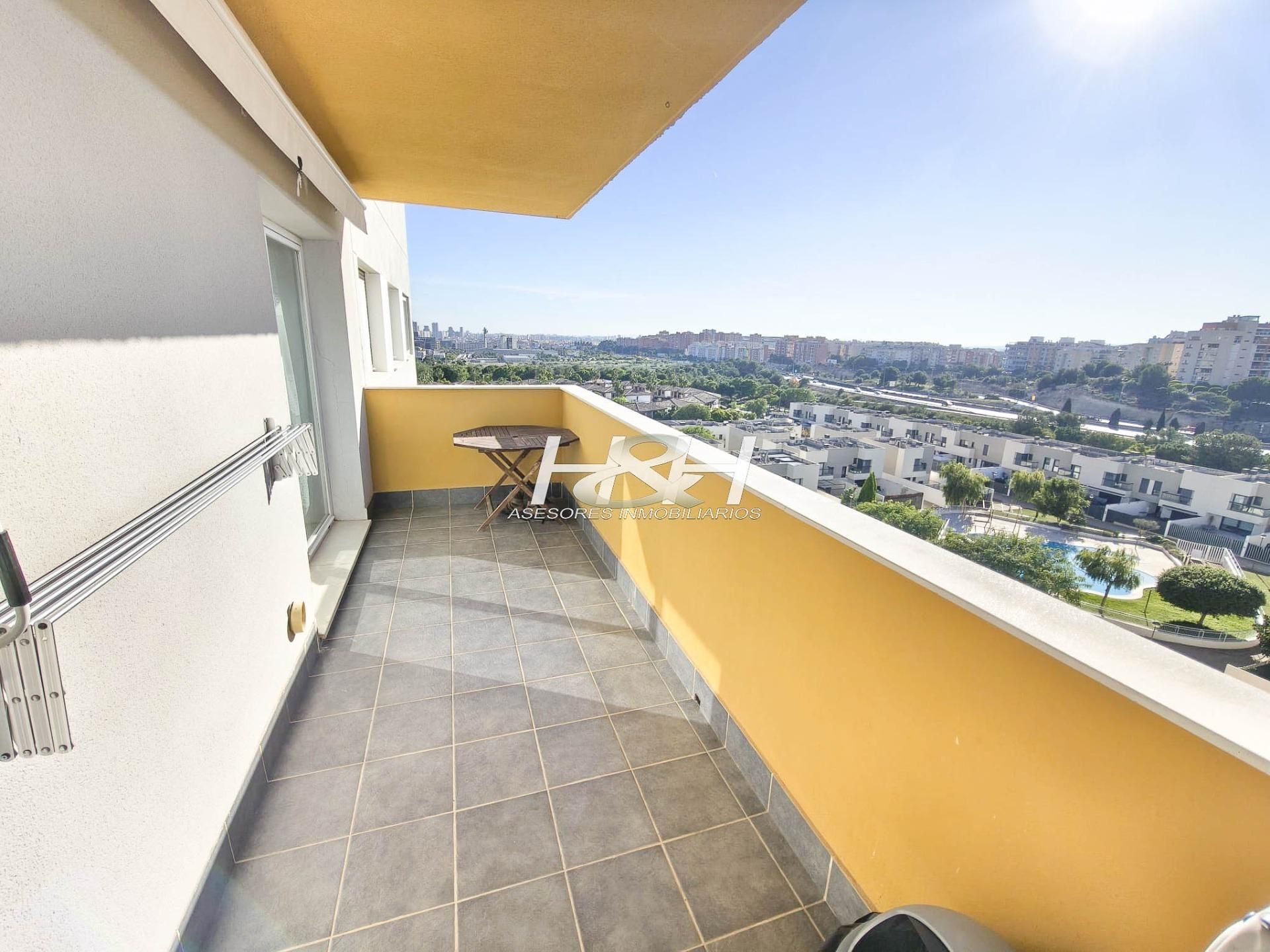 Terrassa de Pis en venda en Paterna amb Terrassa, Traster i Balcó