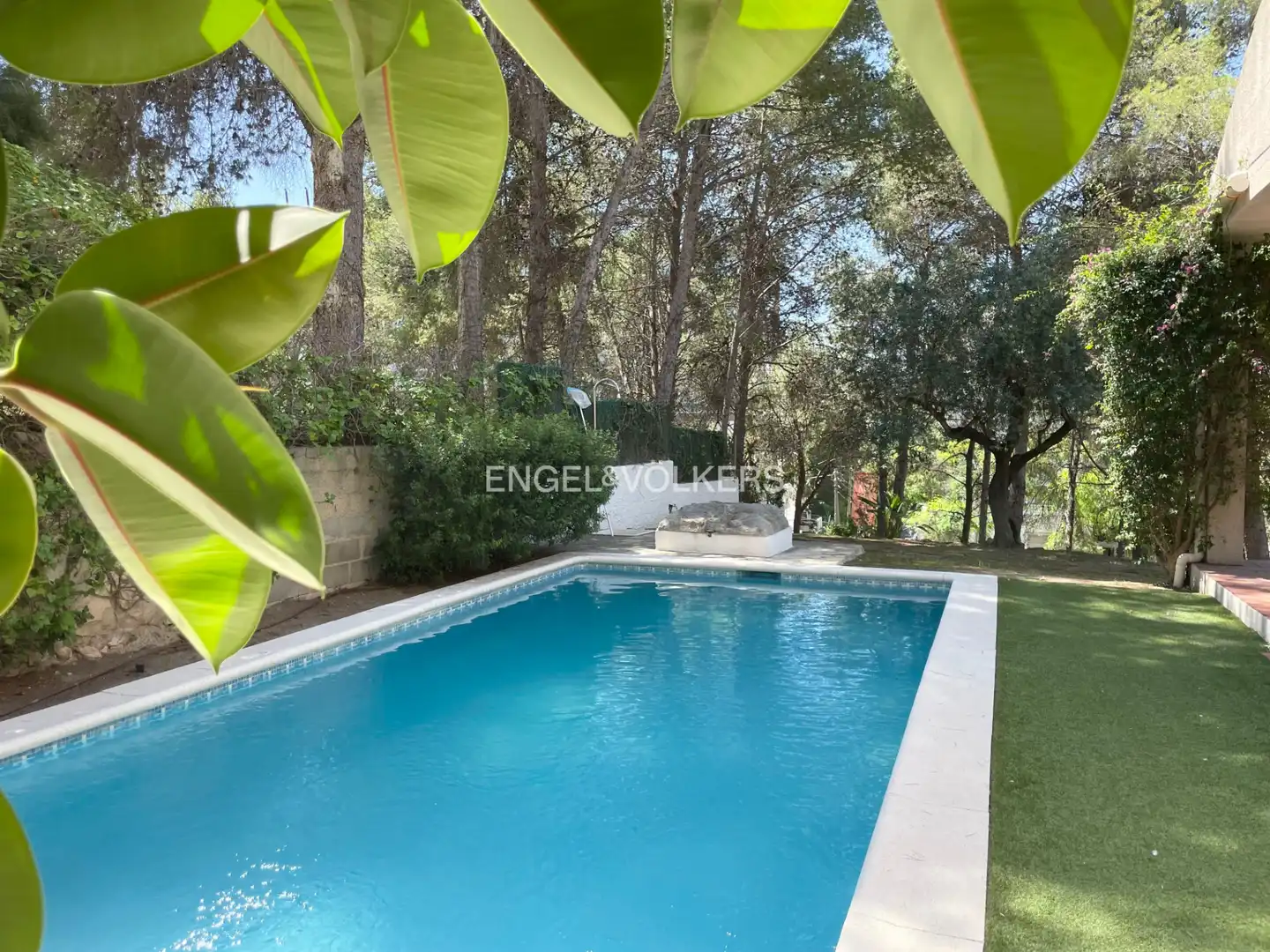 Piscina de Casa o xalet en venda en Salou amb Aire condicionat, Calefacció i Jardí privat