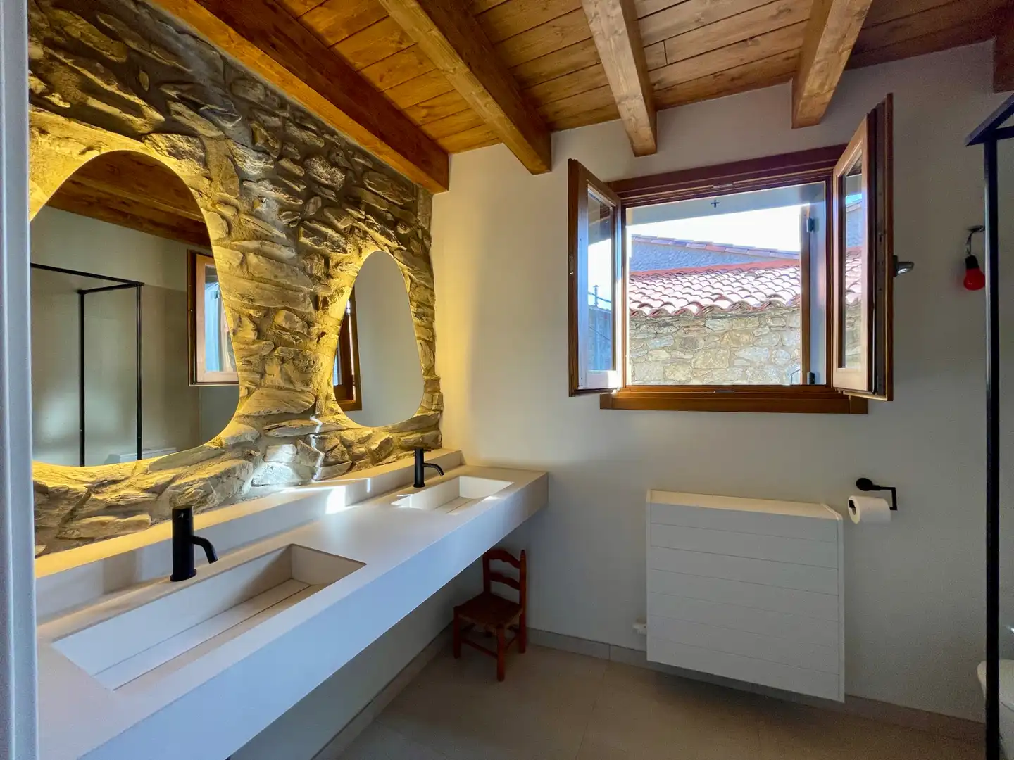 Baño de Finca rústica en venta en Setcases con Calefacción, Parquet y Trastero