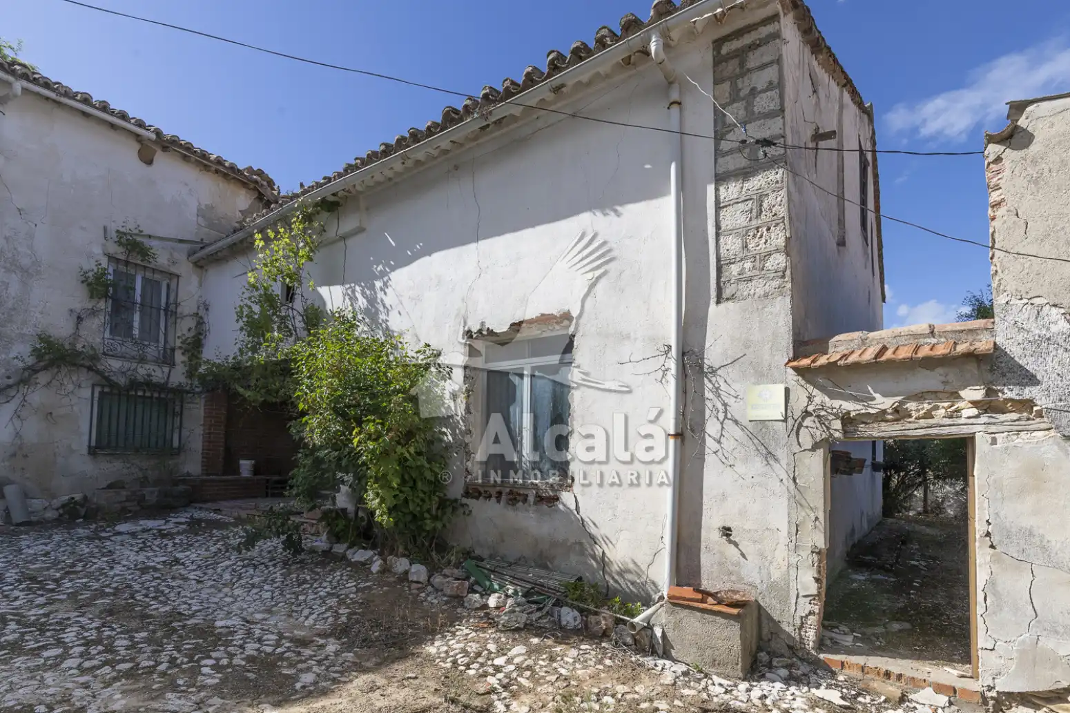 Exterior view of Residential for sale in Santorcaz