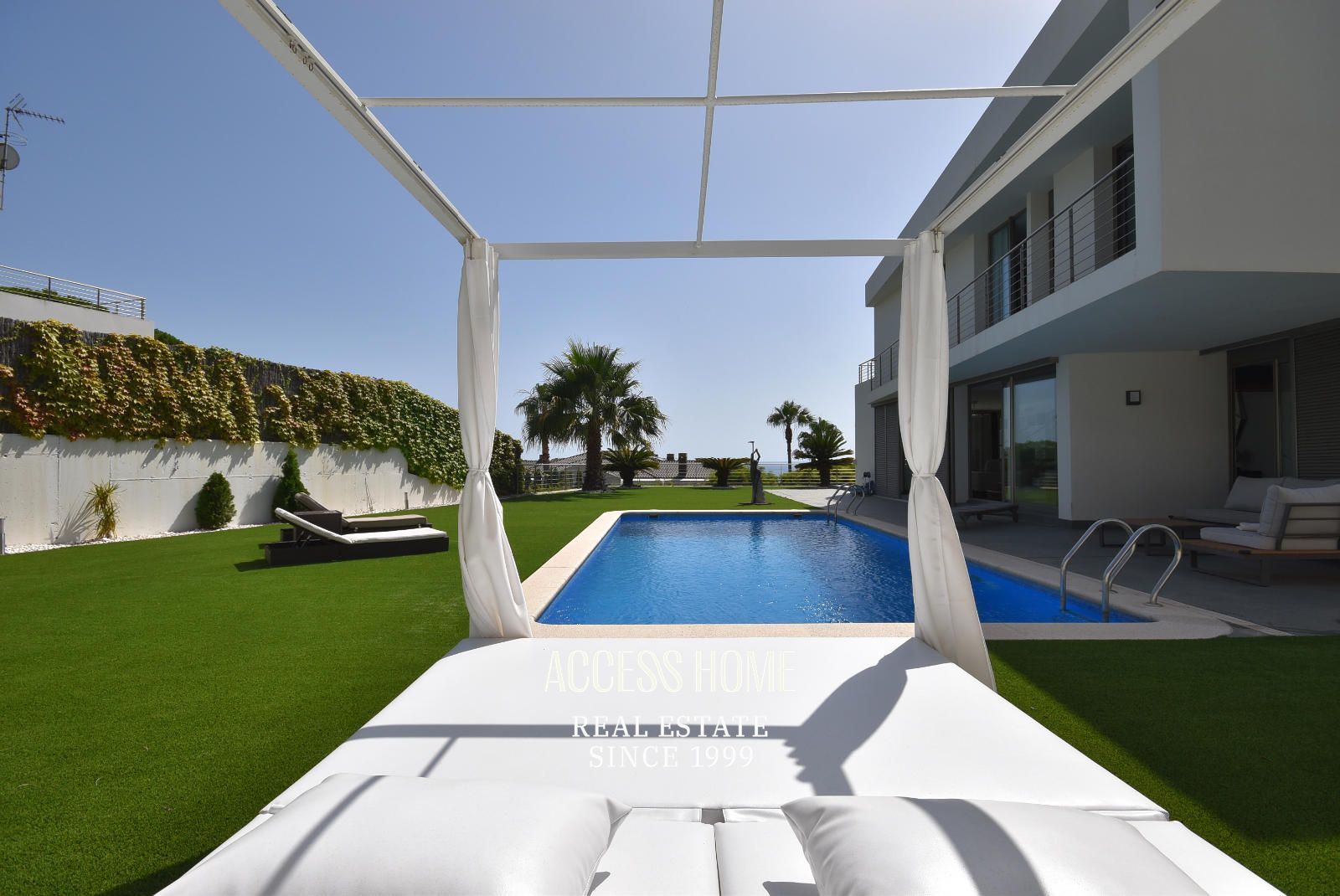 Piscina de Casa o xalet en venda en Arenys de Mar amb Aire condicionat, Calefacció i Piscina