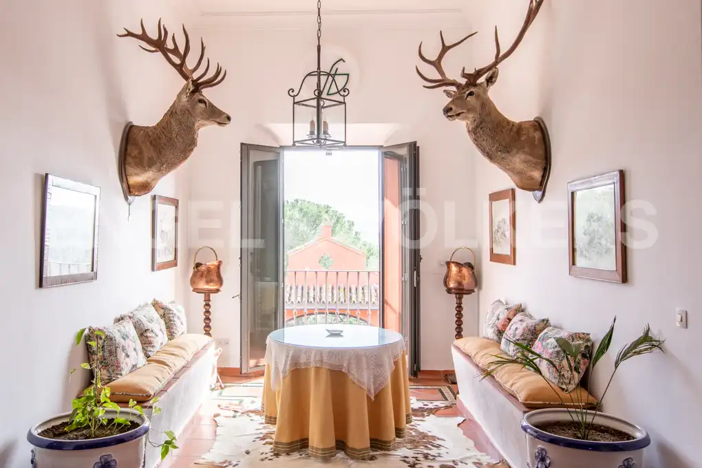 Wohnzimmer von Country house zum Verkauf in Guadalcanal mit Klimaanlage, Heizung und Terrasse