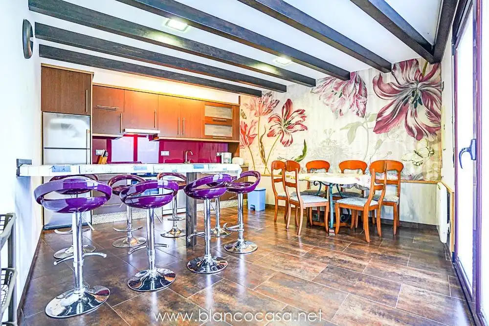 Casa o chalet en venta en Vimianzo con Calefacción, Trastero y Amueblado