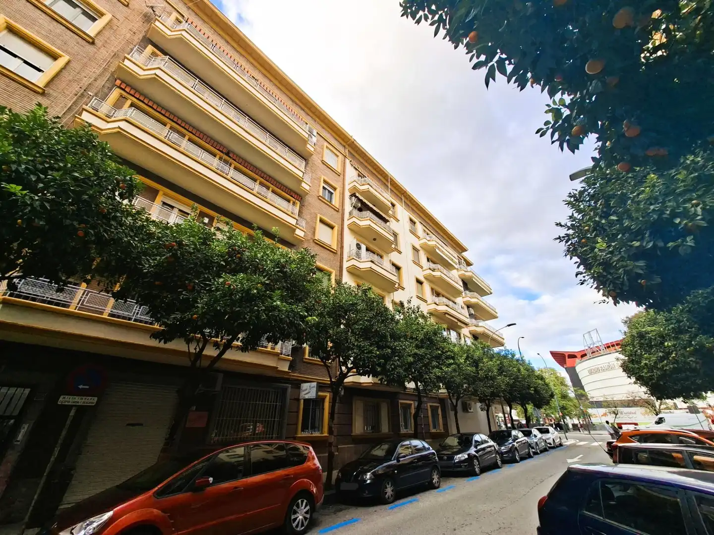 Vista exterior de Piso en venta en Sevilla con Aire acondicionado, Terraza y Trastero