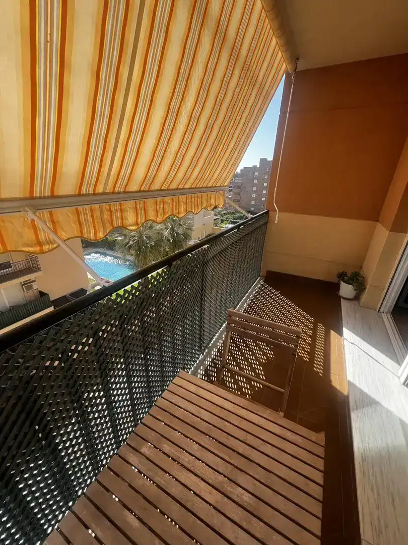 Terraza de Piso en venta en Roquetas de Mar con Aire acondicionado, Trastero y Piscina
