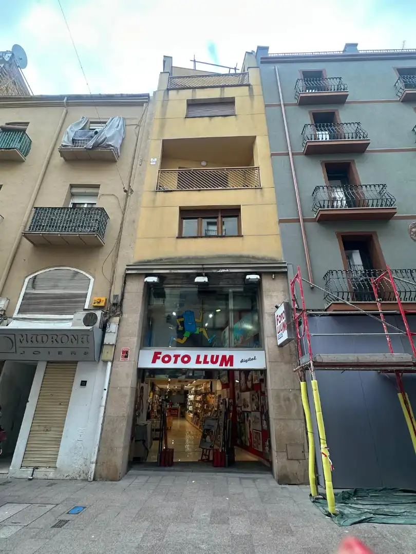 Vista exterior de Local en venda en Lleida amb Aire condicionat i Alarma
