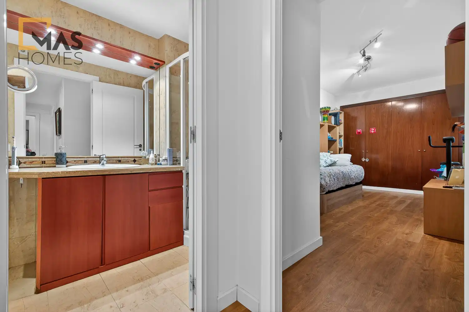 Ático con terraza en venta en Carrer de l'Escola Pia, imagen 35